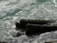 Cannons in the sea at Needham&rsquo;s Point